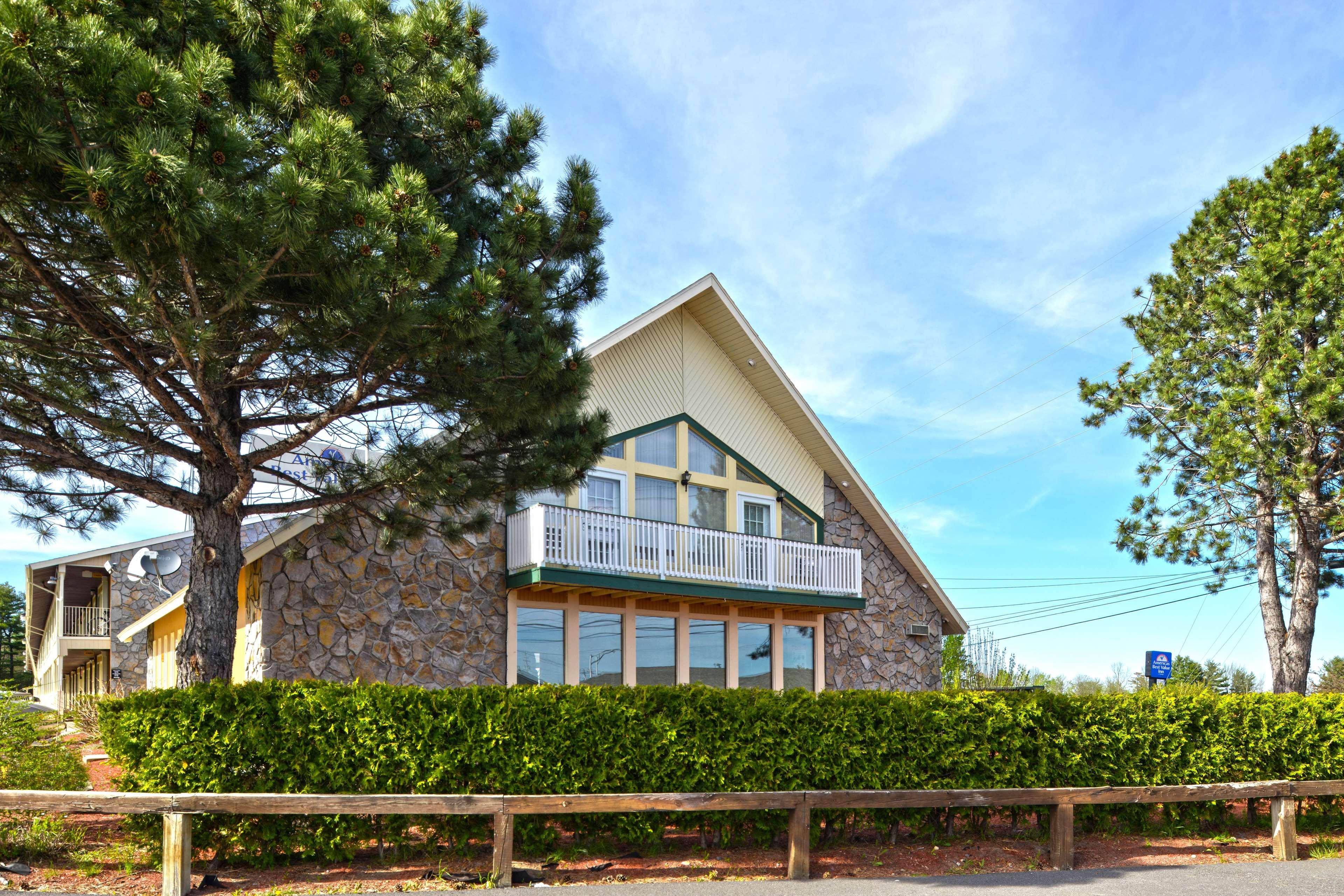 Americas Best Value Inn Plattsburgh Εξωτερικό φωτογραφία