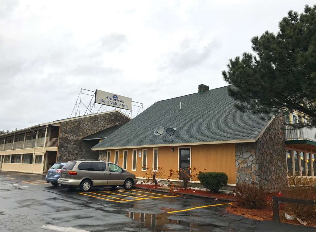 Americas Best Value Inn Plattsburgh Εξωτερικό φωτογραφία