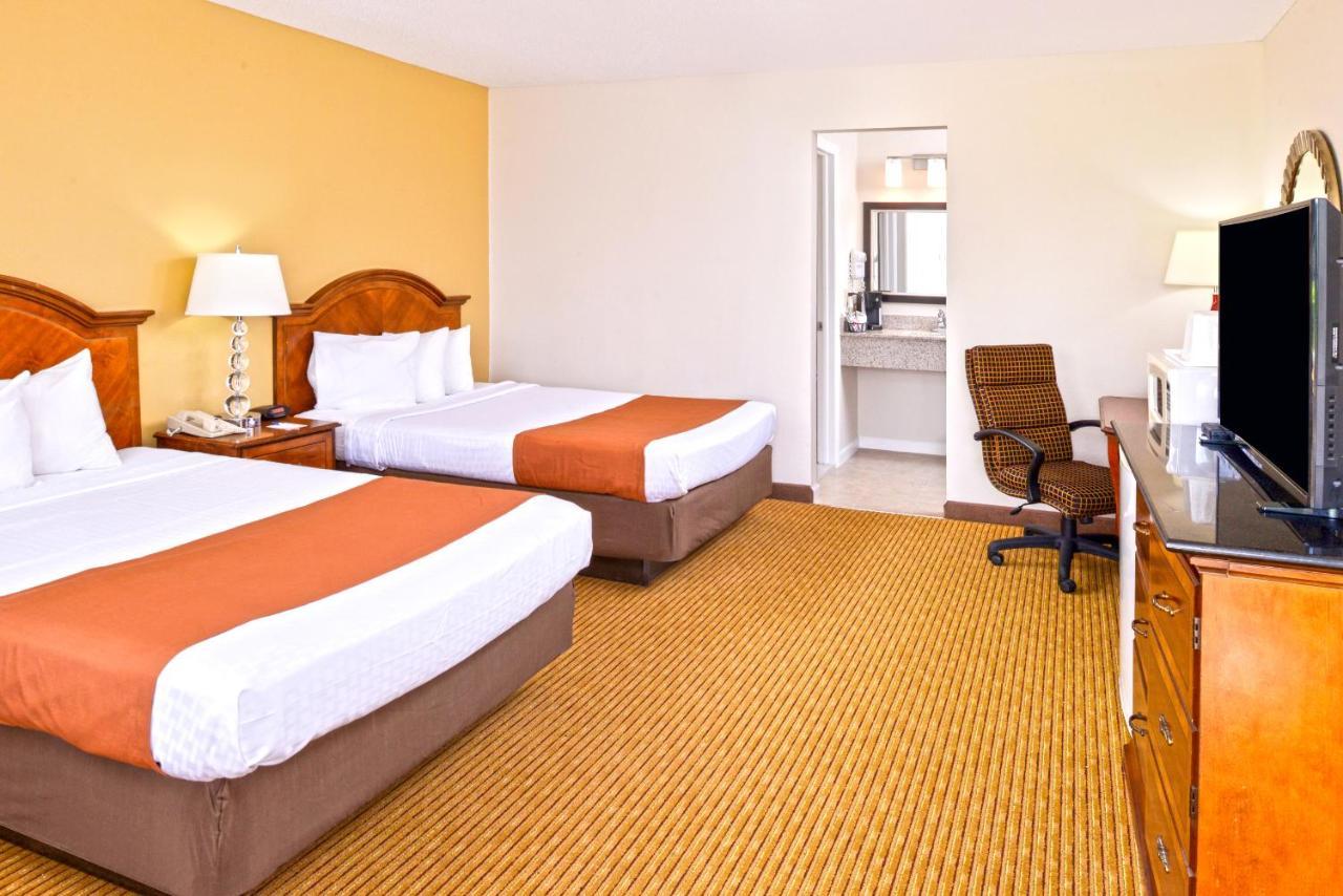 Americas Best Value Inn Plattsburgh Εξωτερικό φωτογραφία